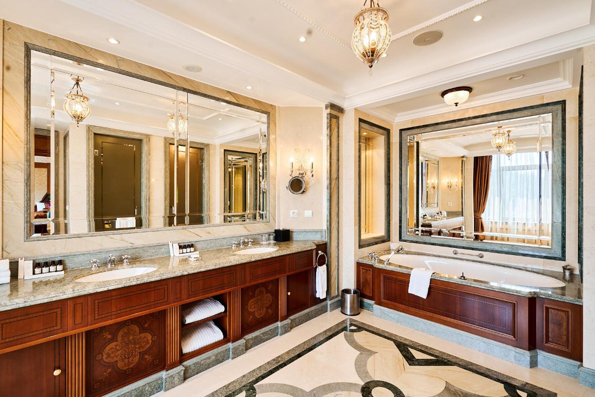 Fairmont Grand Hotel Kiev Dış mekan fotoğraf